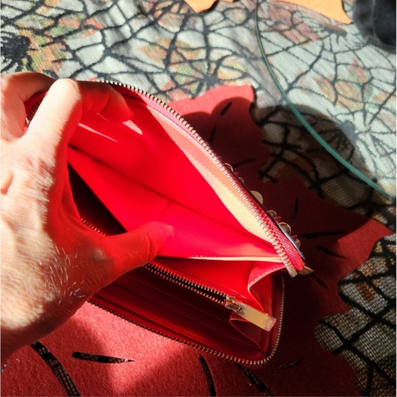 Authentic Louibuton Zipper Leather Wallet - Picture 6 of 14